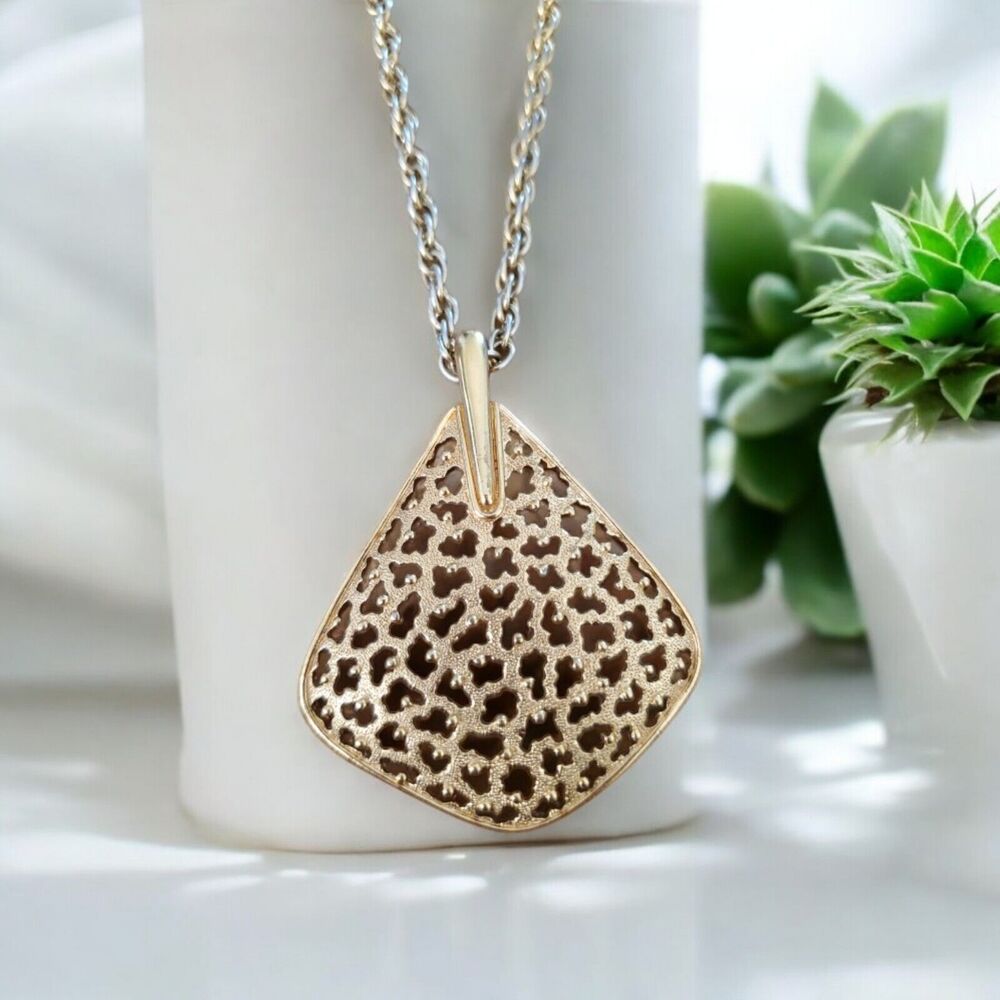 Crown Trifari Oversized Gold Filigree Pendant Chain Necklace - 28"